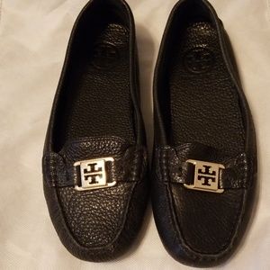 TORY BURCH Black Leather Loafers/Moccasins